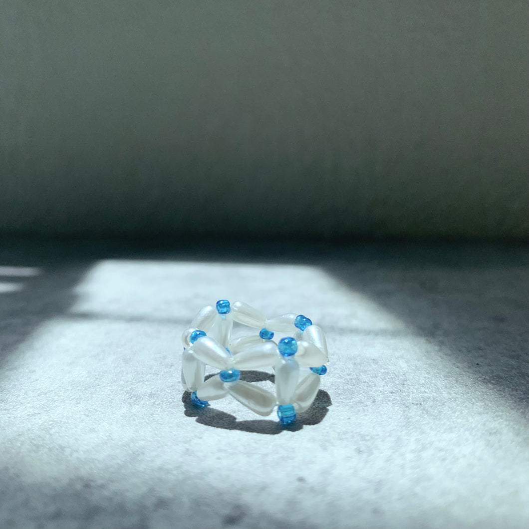 《 白系列 》—— 1